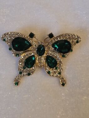 New Gold Butterfly Brooch with Emerald Green Stones - Women's Jewelry